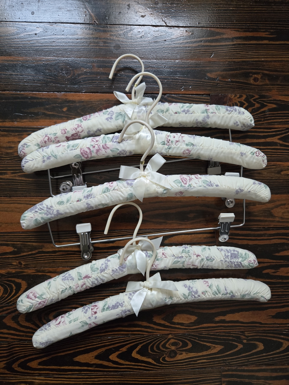 Vintage Cottagecore Floral Padded Hangers | Set of 5 | Satin Bows Shabby Chic - Picture 8 of 9